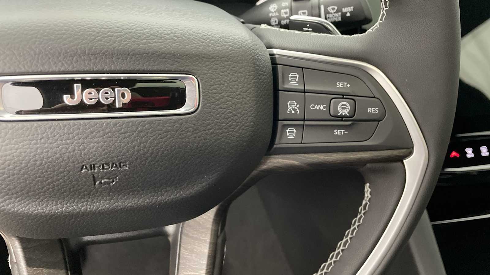 Thumbnail: 2026 Jeep Grand Cherokee - 16