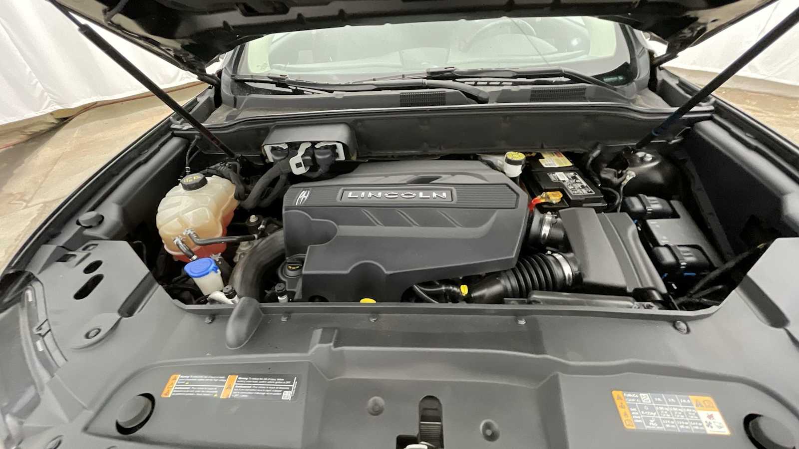 Thumbnail: 2019 Lincoln Nautilus - 30