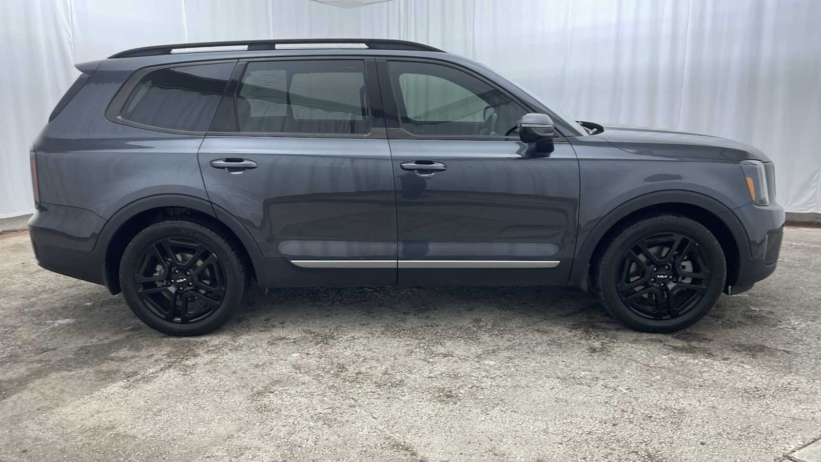 Thumbnail: 2023 Kia Telluride - 38