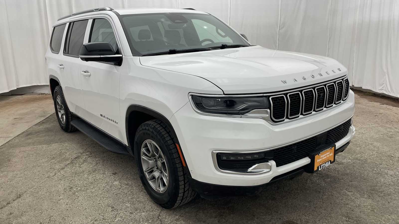 Thumbnail: 2023 Jeep Wagoneer - 36