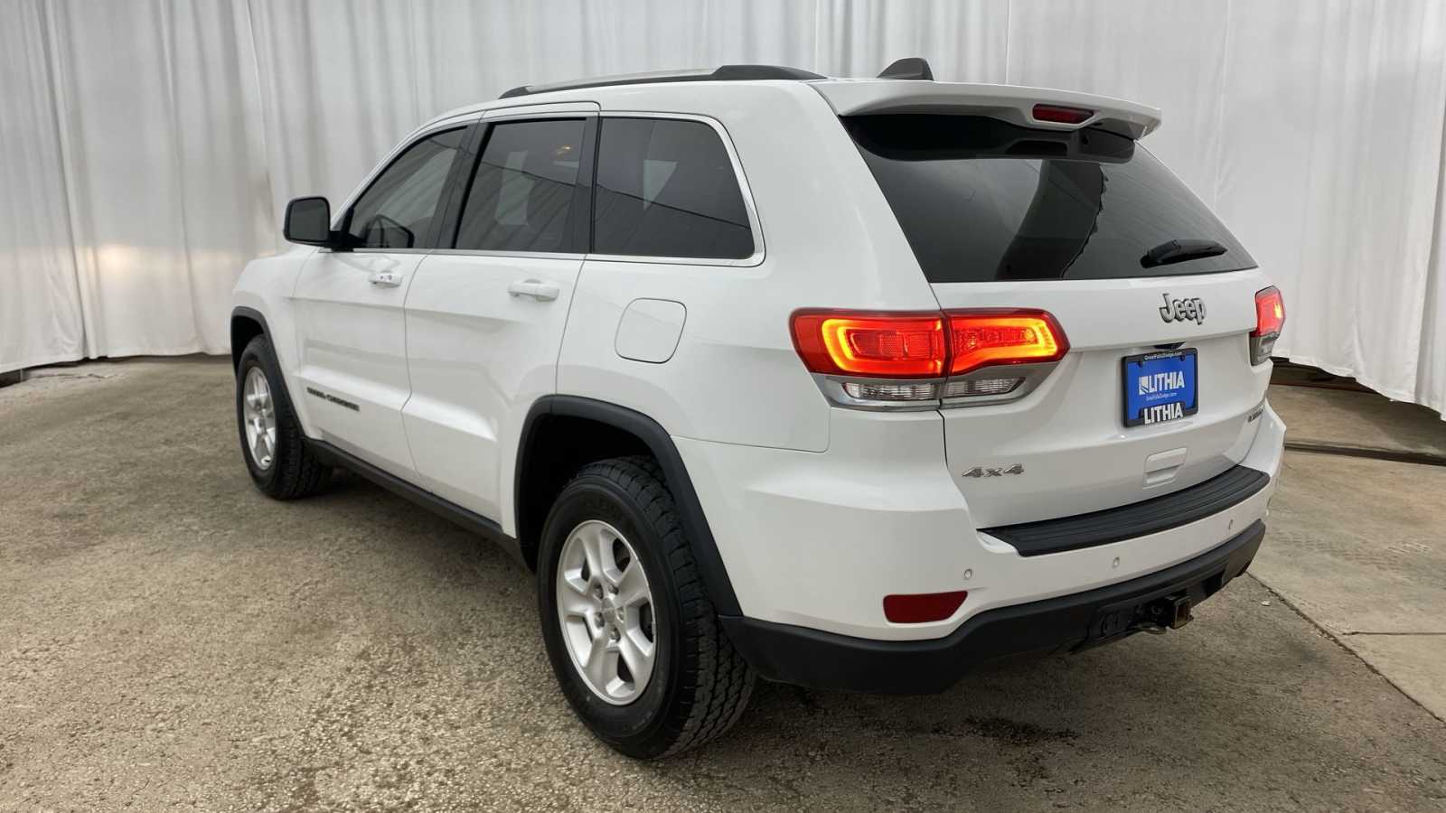 Thumbnail: 2017 Jeep Grand Cherokee - 12
