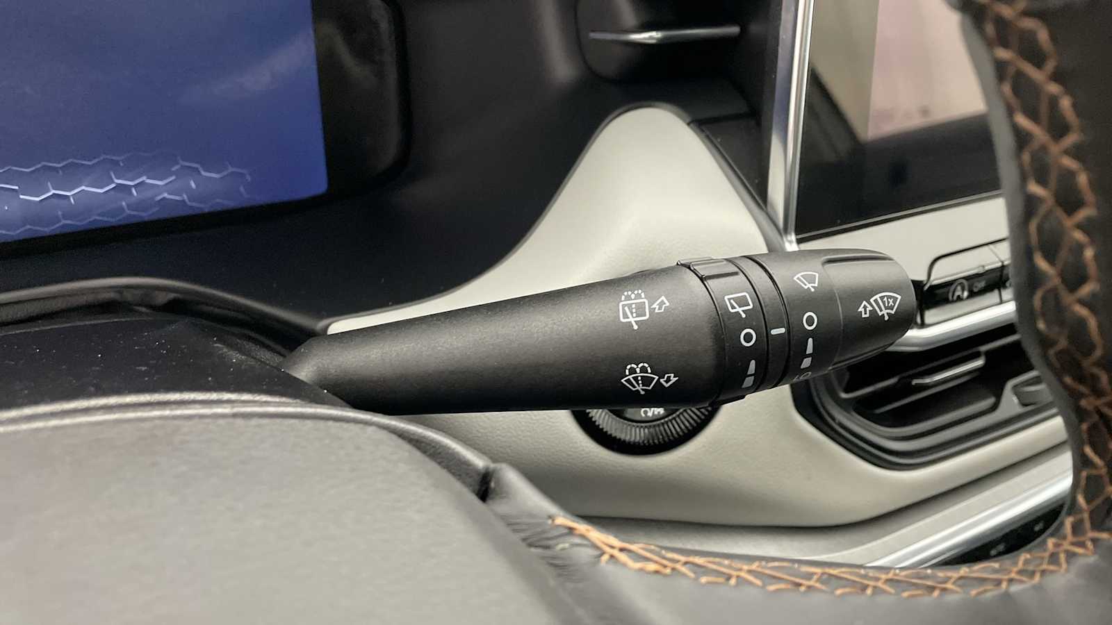 Thumbnail: 2022 Jeep Compass - 17