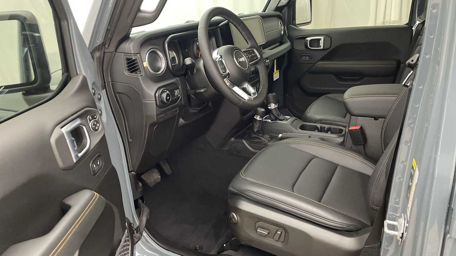 Thumbnail: 2026 Jeep Wrangler - 2