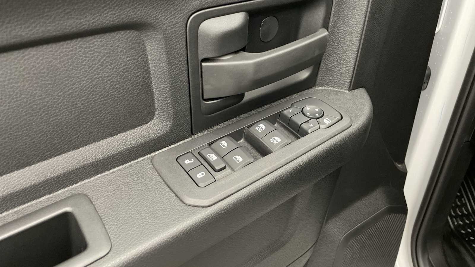 Thumbnail: 2026 RAM 3500 - 7