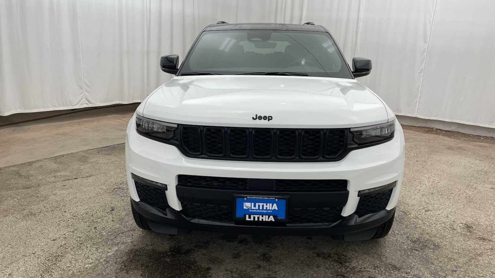 Thumbnail: 2025 Jeep Grand Cherokee - 40