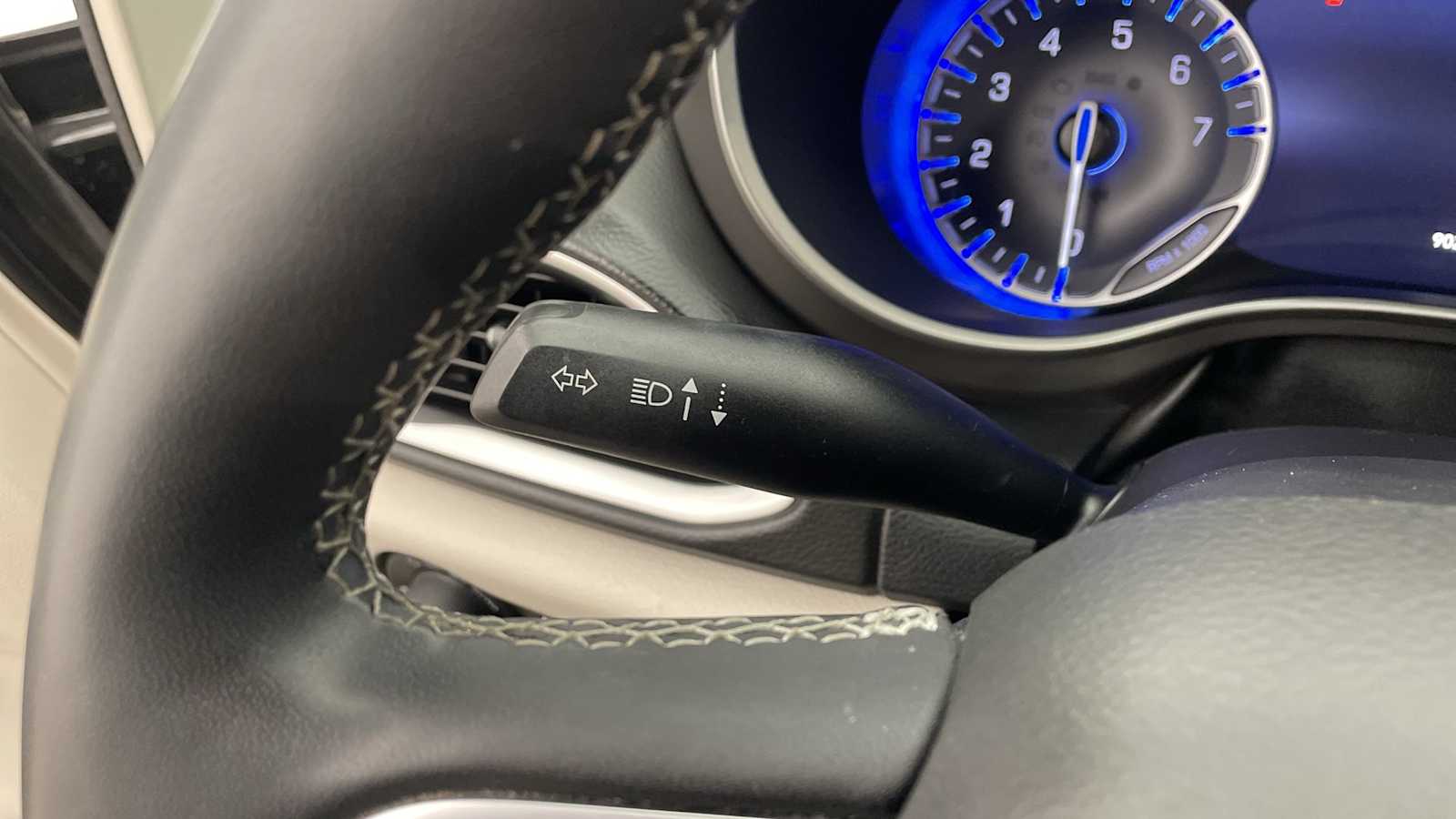 Thumbnail: 2022 Chrysler Pacifica - 16