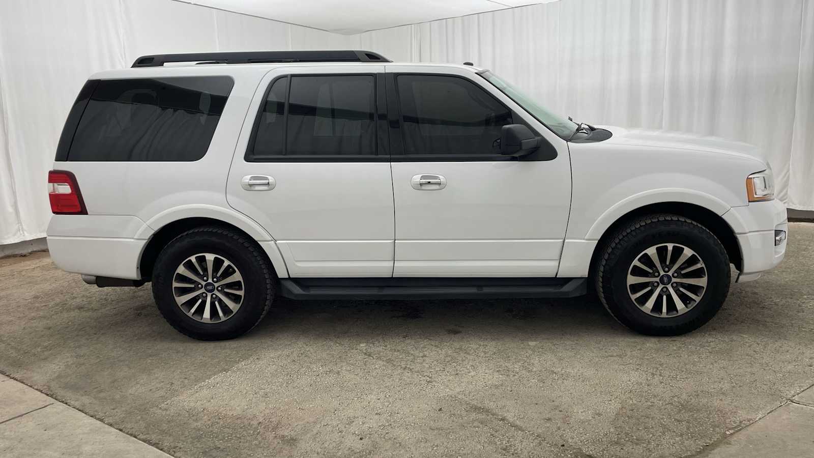 2017 Ford Expedition XLT 36