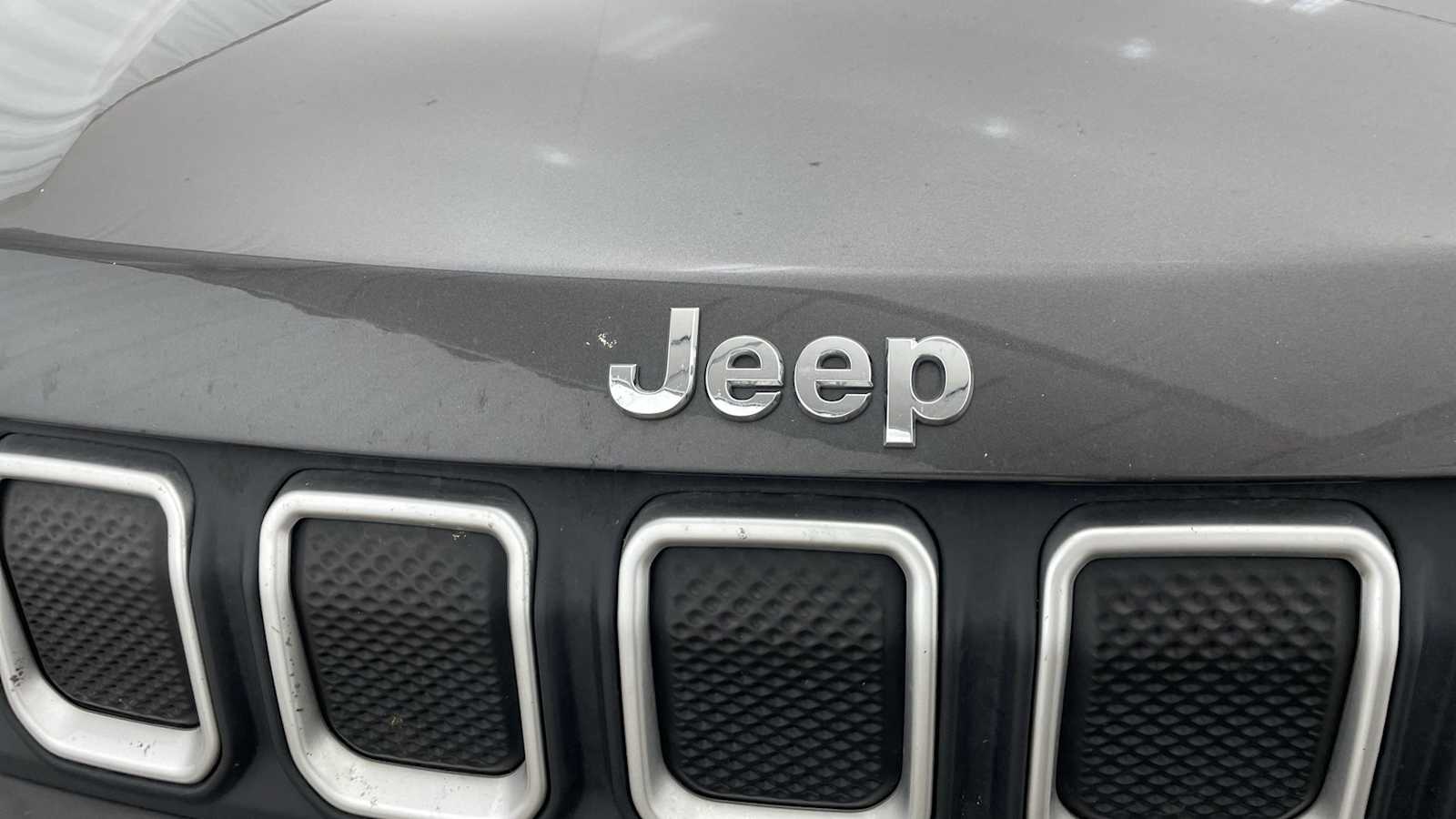 Thumbnail: 2022 Jeep Compass - 38