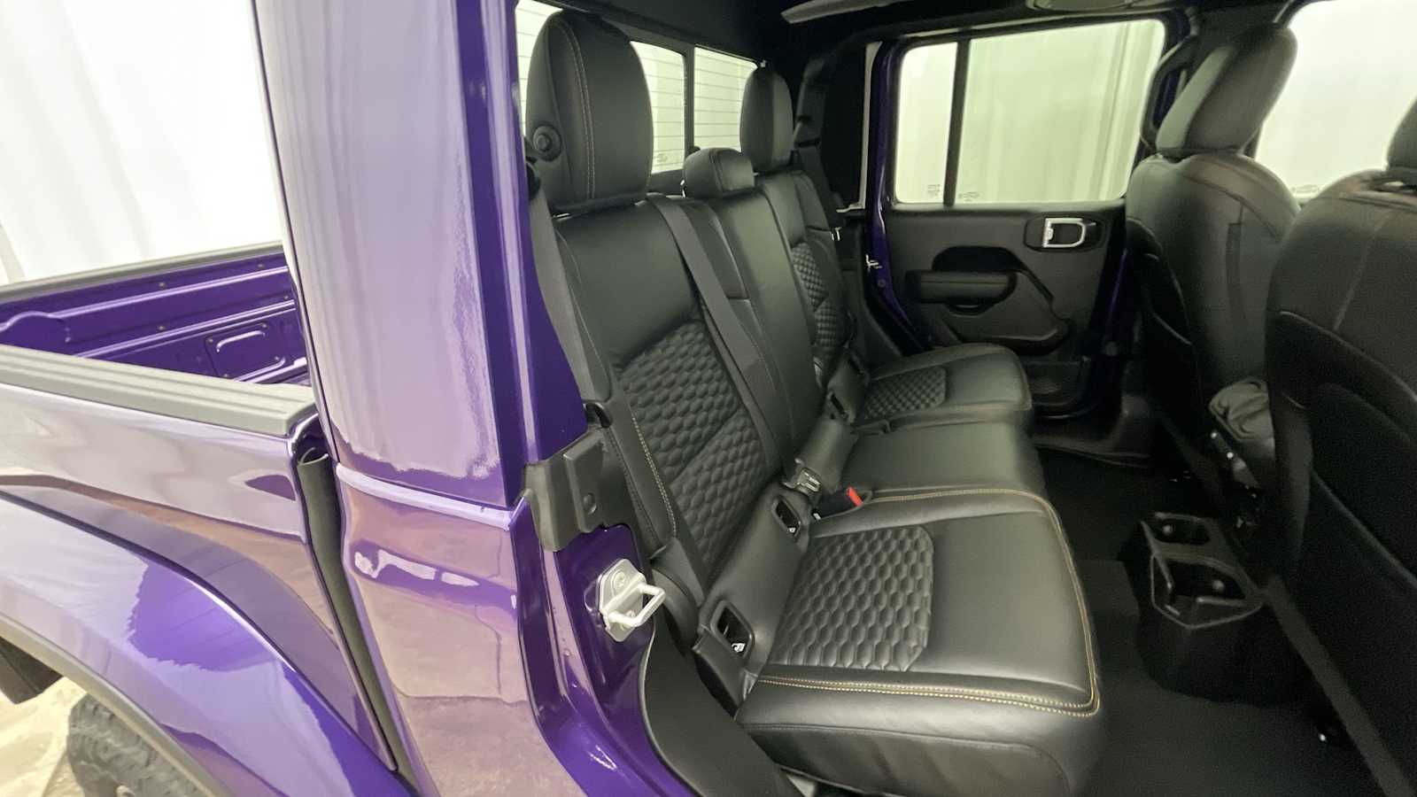 Thumbnail: 2026 Jeep Gladiator - 11