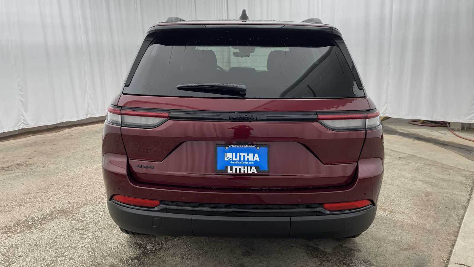 Thumbnail: 2025 Jeep Grand Cherokee - 33