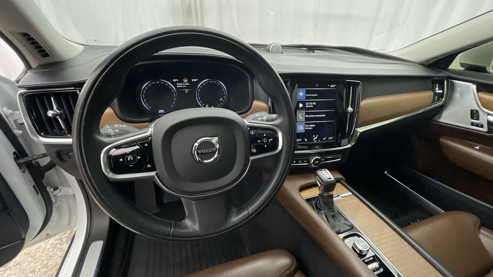 Thumbnail: 2018 Volvo S90 - 3