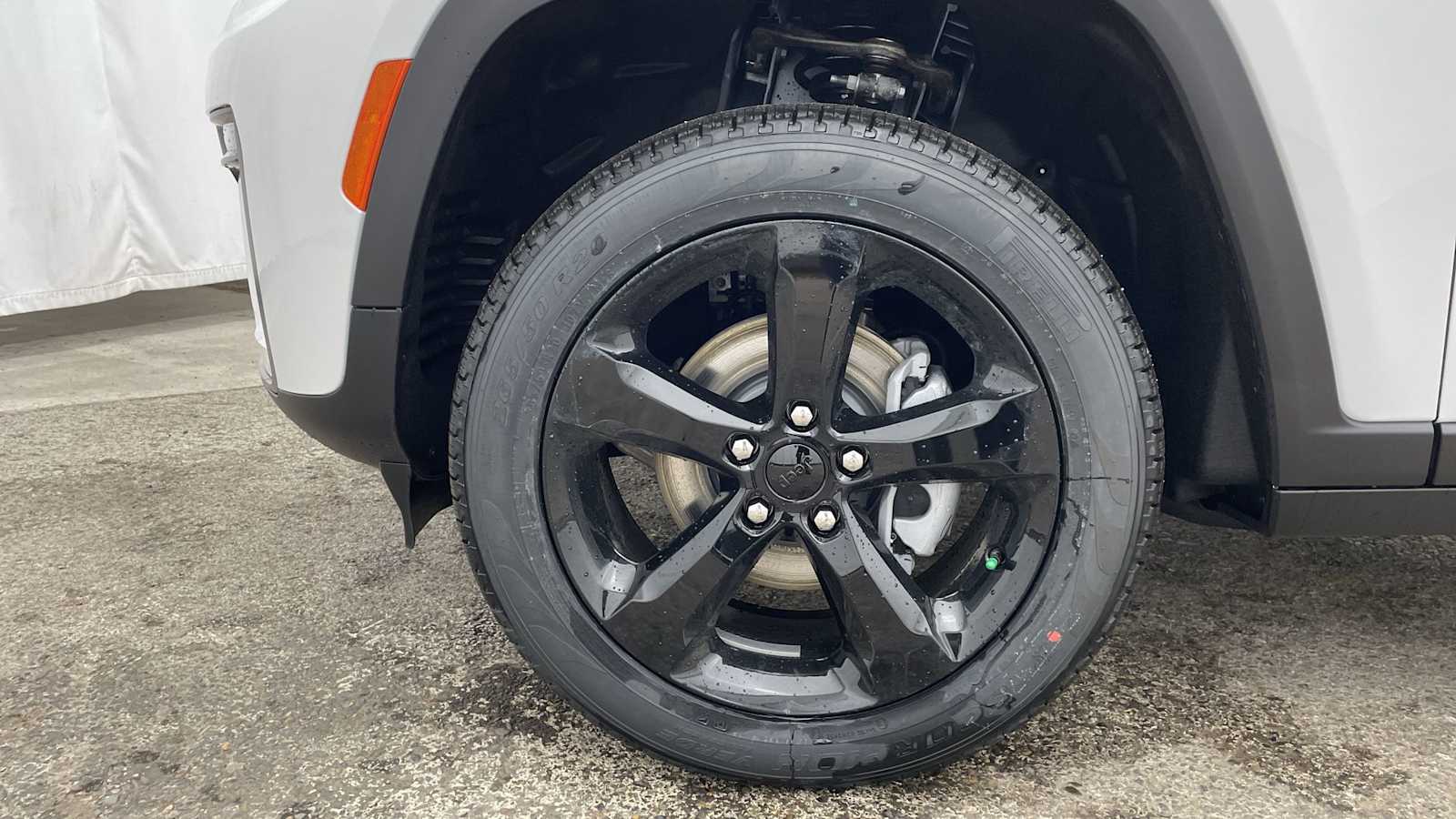 Thumbnail: 2026 Jeep Grand Cherokee - 43