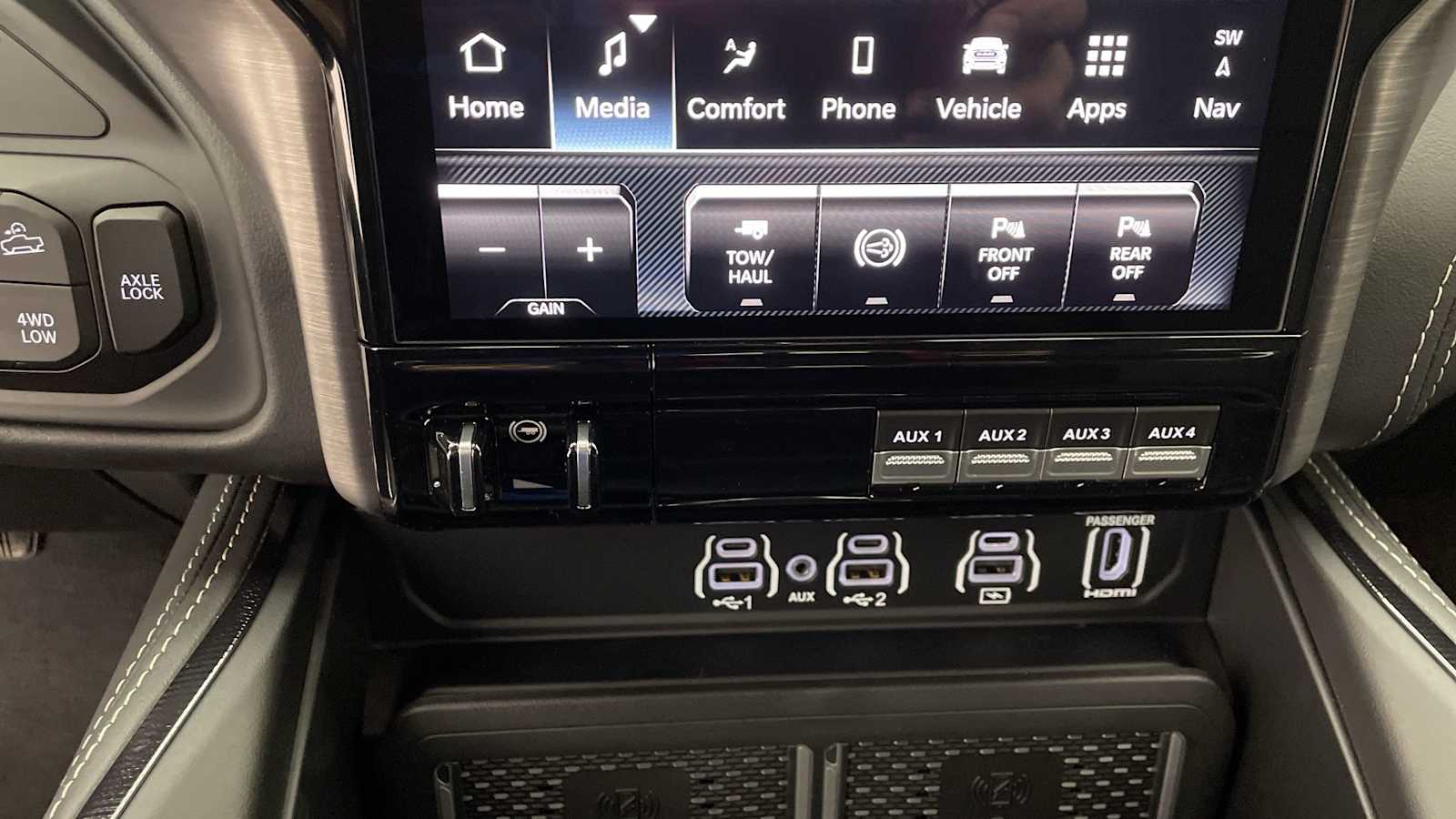 Thumbnail: 2026 RAM 2500 - 24