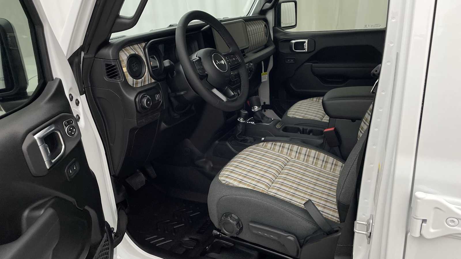 Thumbnail: 2026 Jeep Wrangler - 2