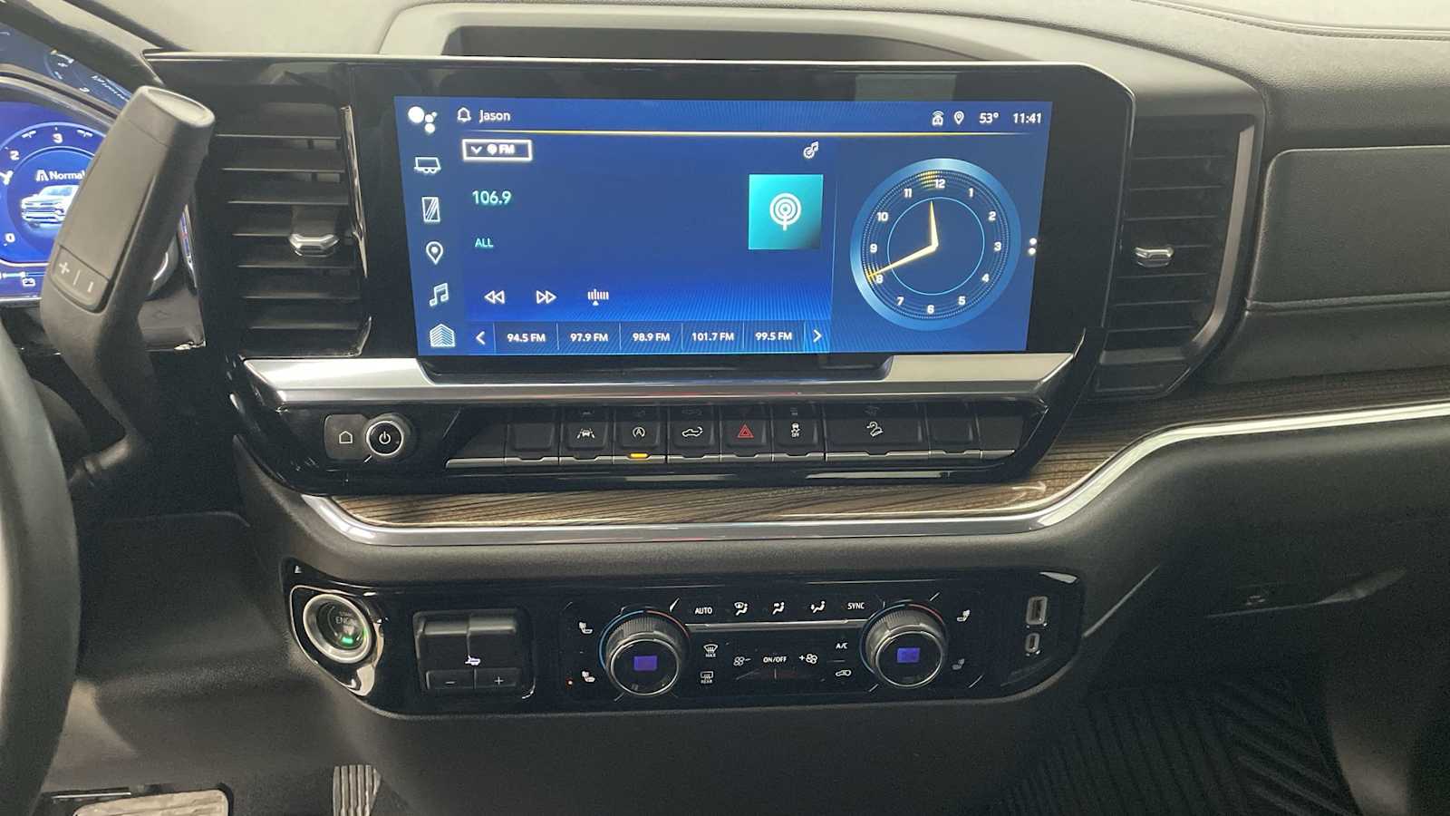 Thumbnail: 2024 Chevrolet Silverado 1500 - 16