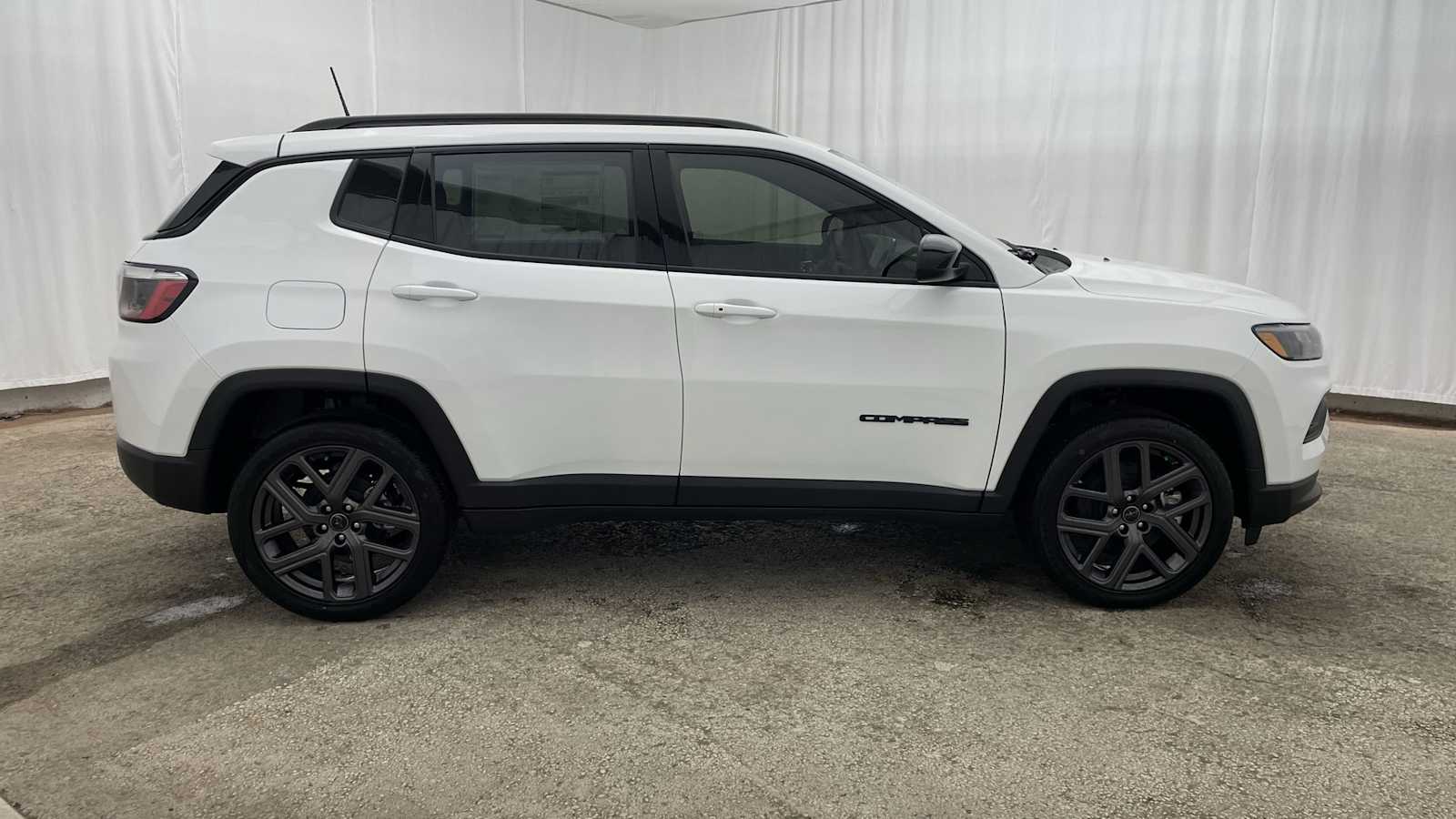 Thumbnail: 2026 Jeep Compass - 34