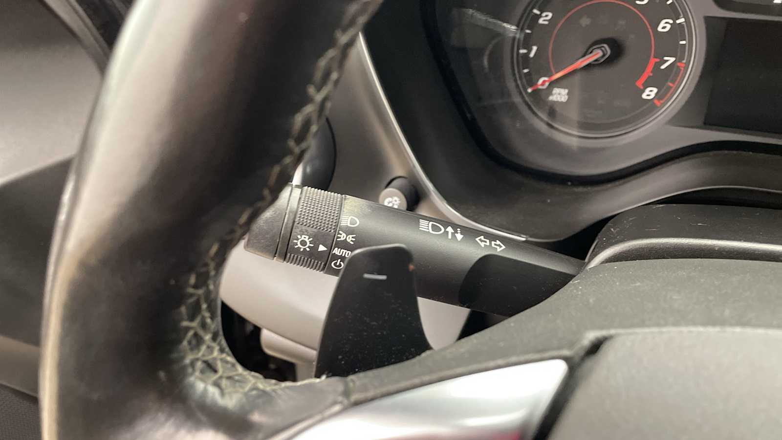 Thumbnail: 2019 Chevrolet Camaro - 15