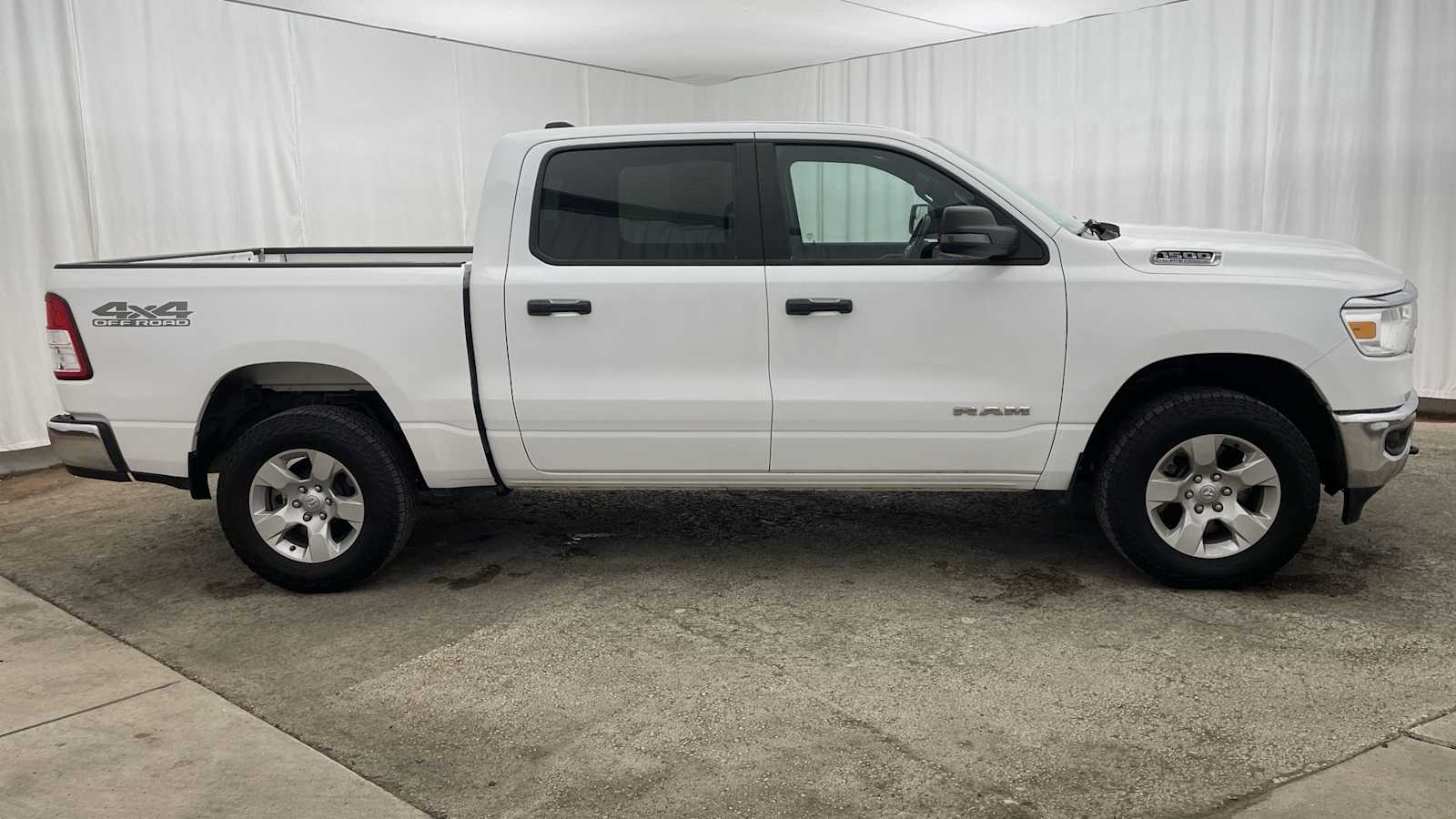 Thumbnail: 2023 RAM 1500 - 33