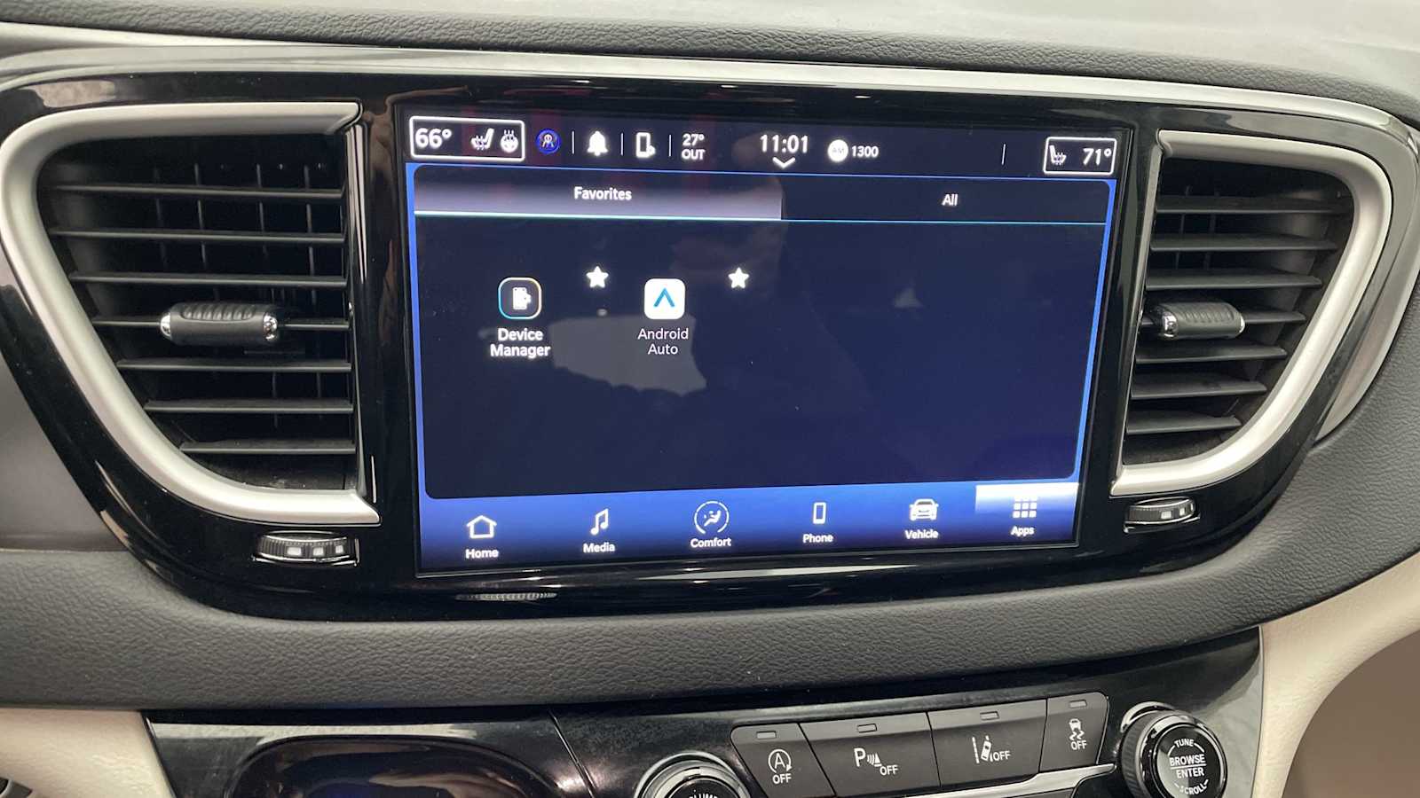 Thumbnail: 2023 Chrysler Pacifica - 23