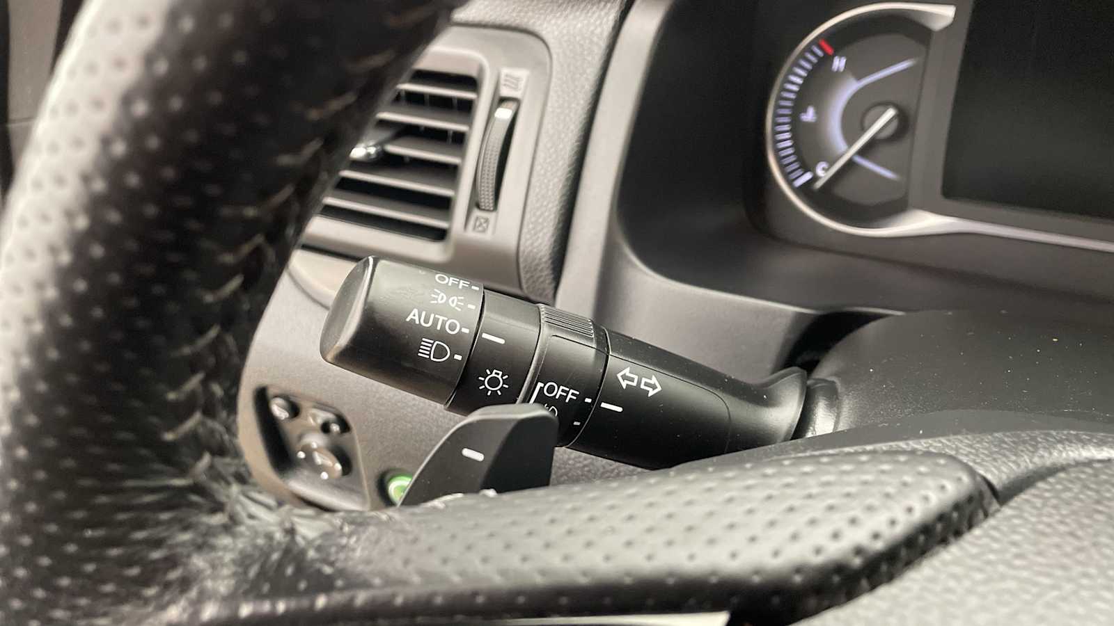 Thumbnail: 2022 Honda Passport - 17