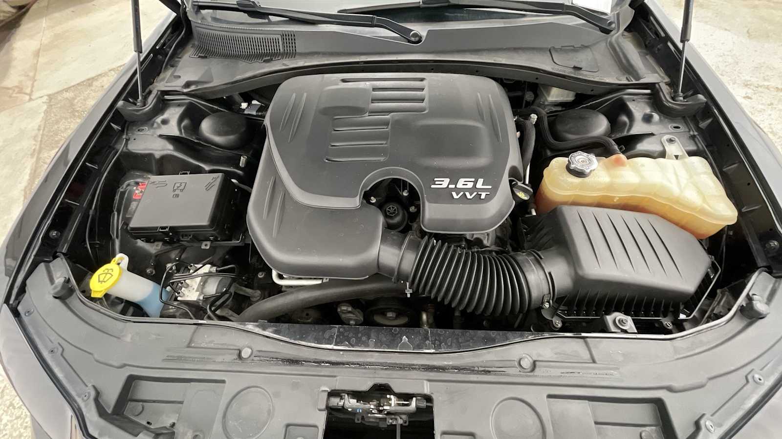 Thumbnail: 2020 Chrysler 300 - 27