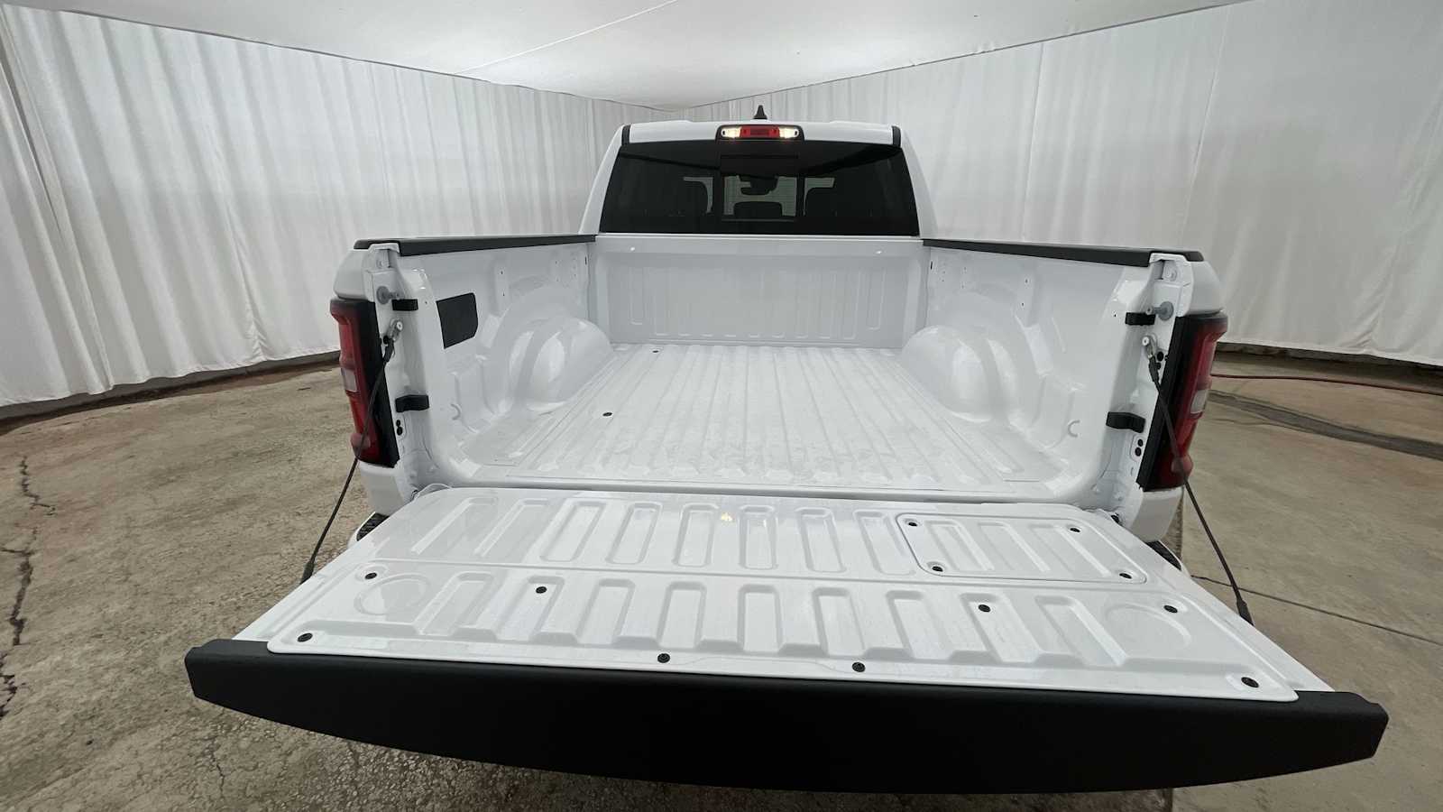 Thumbnail: 2026 RAM 1500 - 31