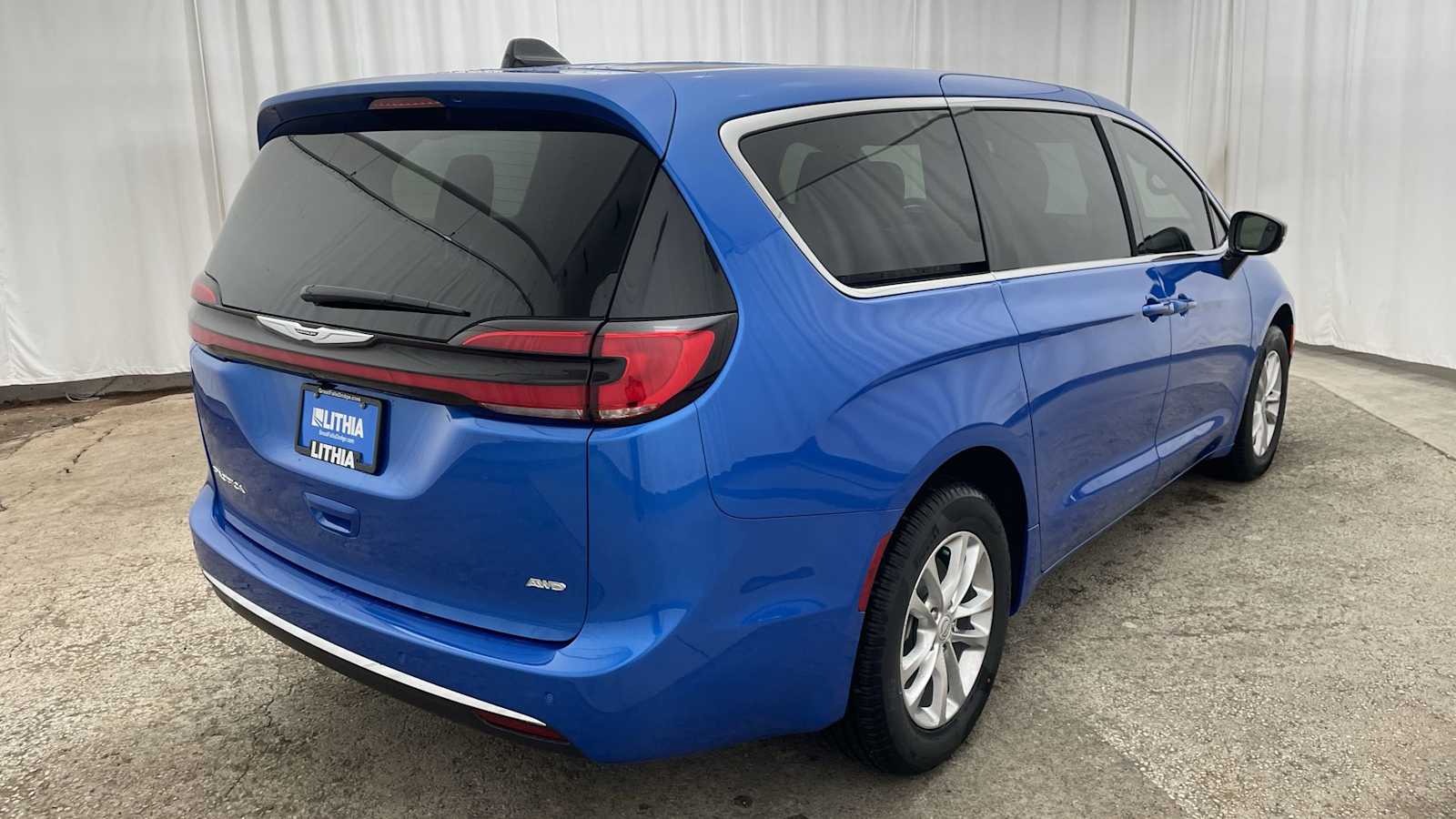 Thumbnail: 2026 Chrysler Pacifica - 36