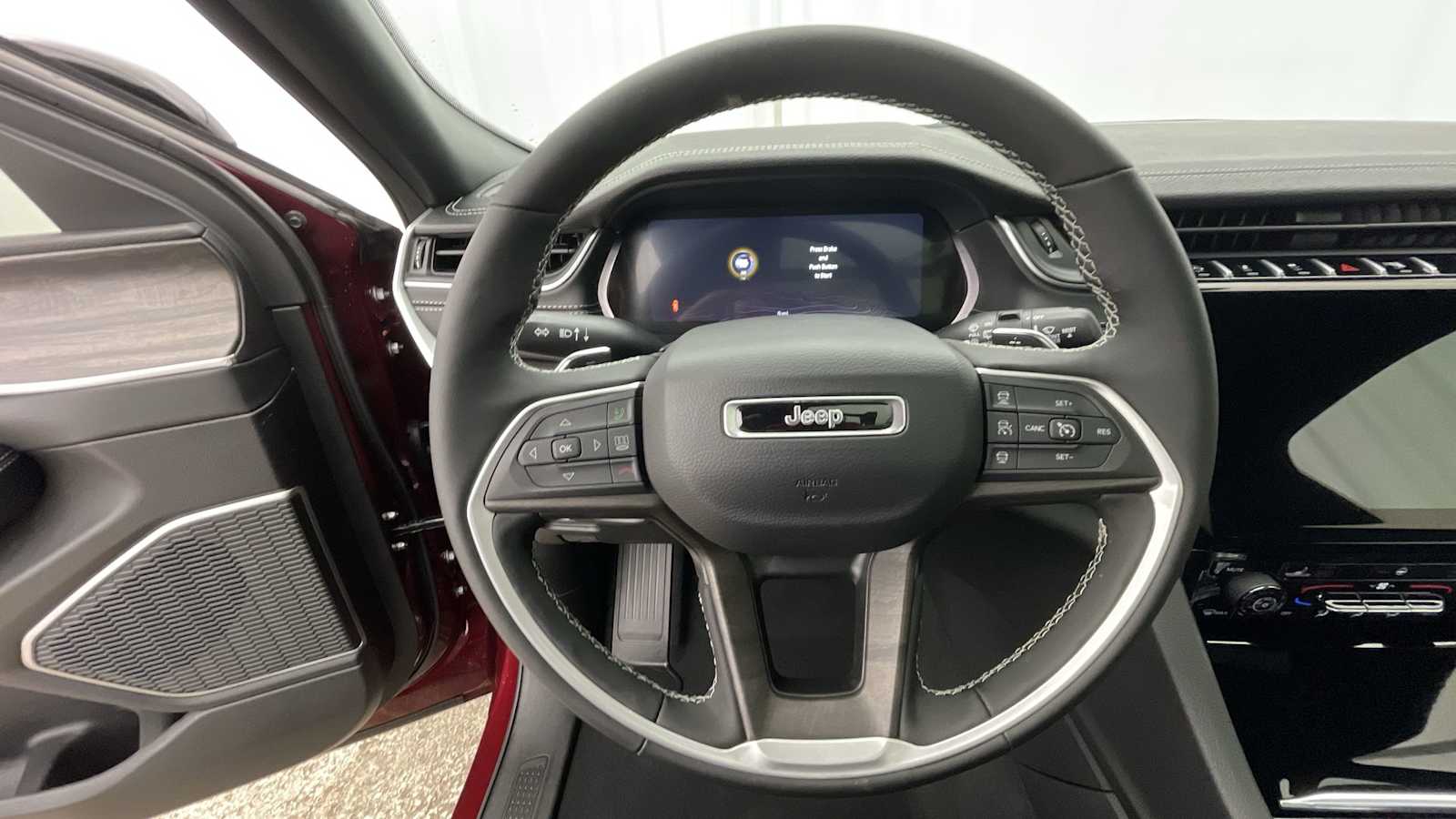 Thumbnail: 2025 Jeep Grand Cherokee - 15