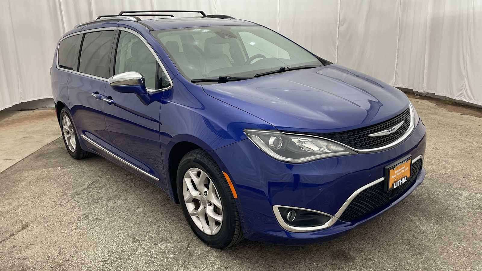 Thumbnail: 2020 Chrysler Pacifica - 41