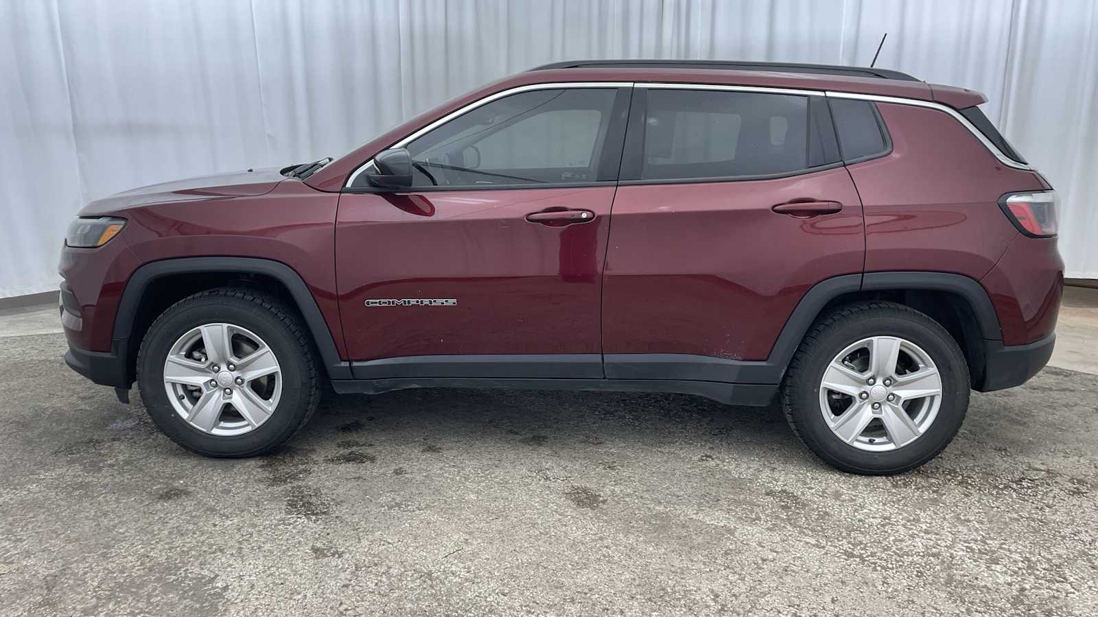 Thumbnail: 2022 Jeep Compass - 30