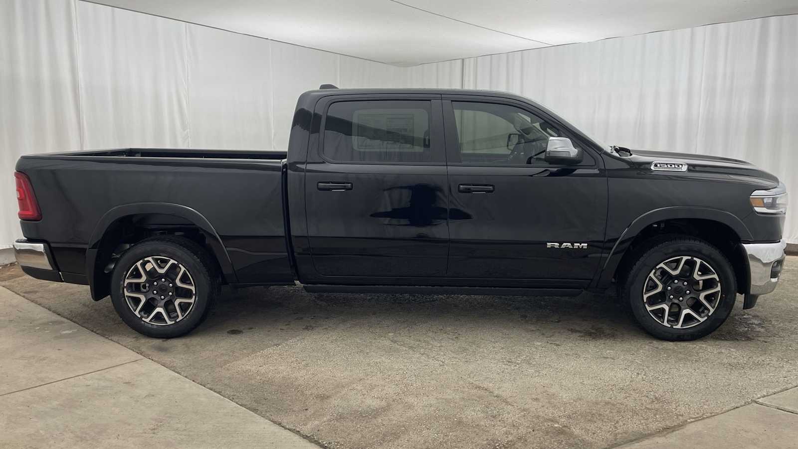 Thumbnail: 2026 RAM 1500 - 38