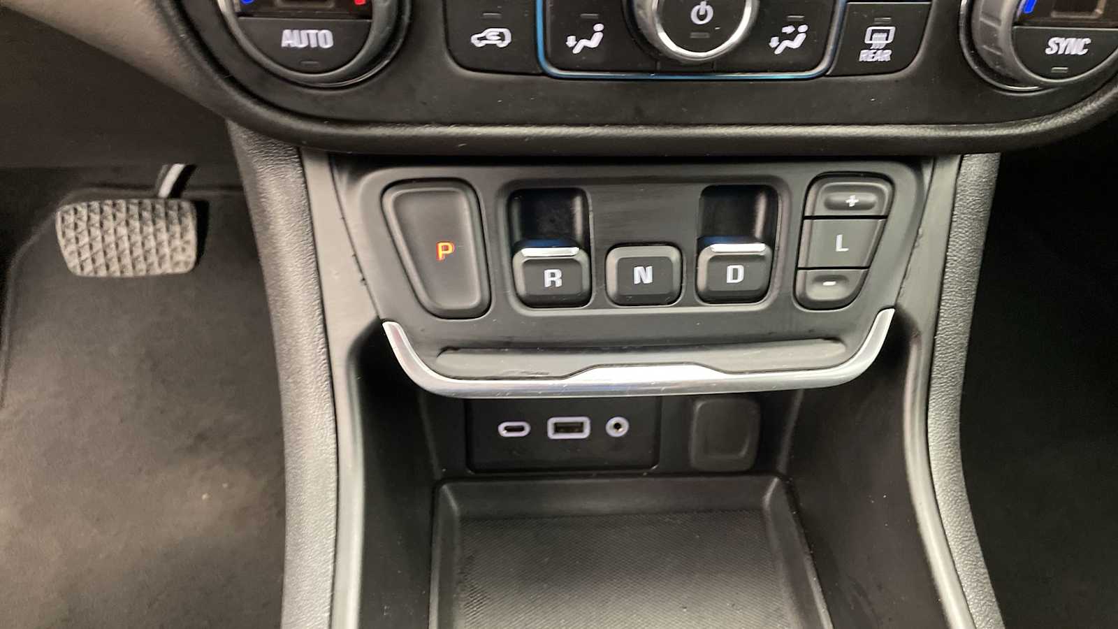 Thumbnail: 2020 GMC Terrain - 19