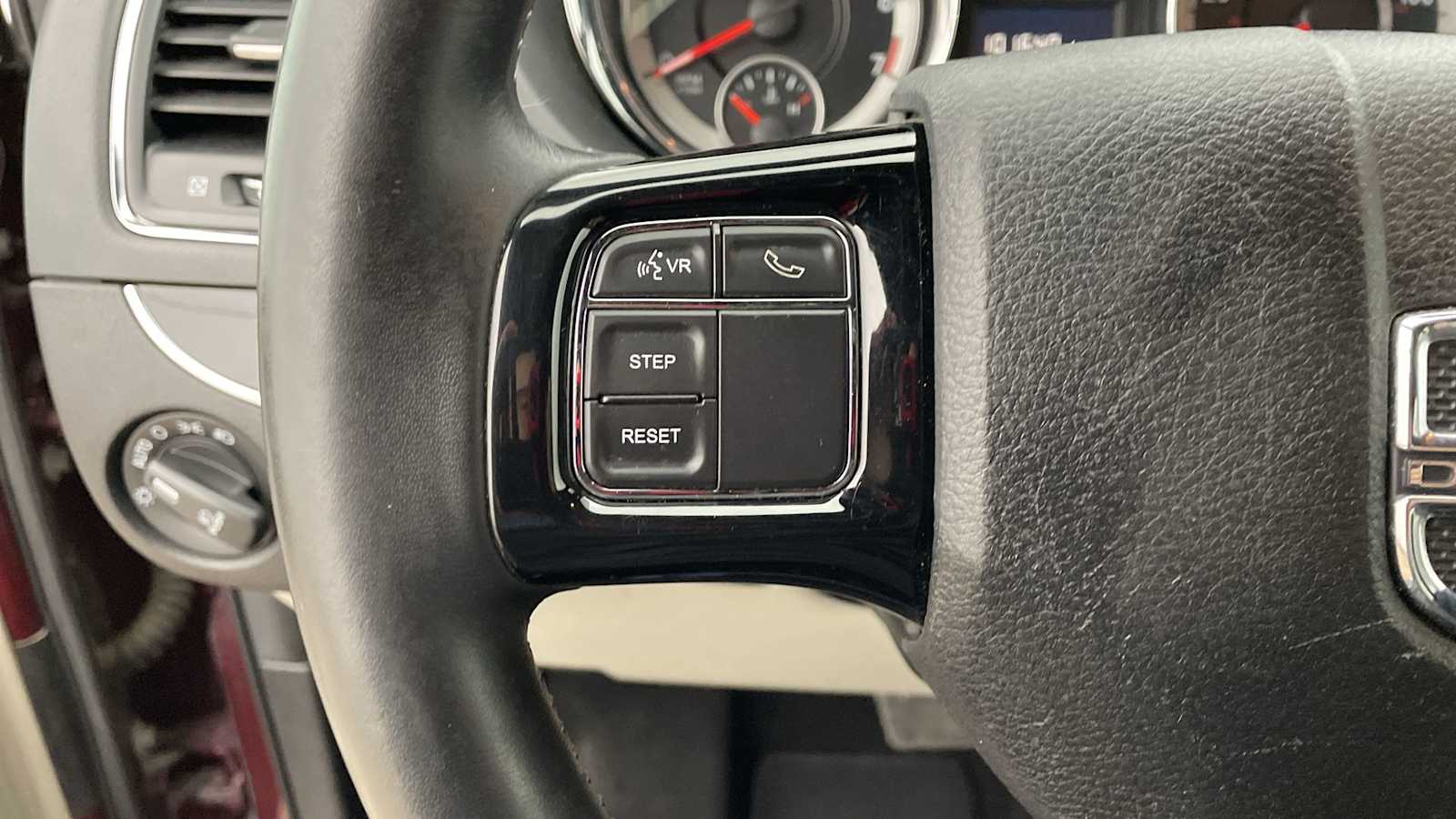 Thumbnail: 2019 Dodge Grand Caravan - 13