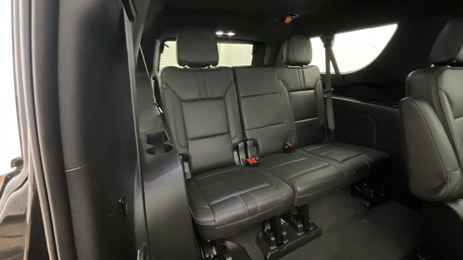 Thumbnail: 2022 Chevrolet Suburban - 12
