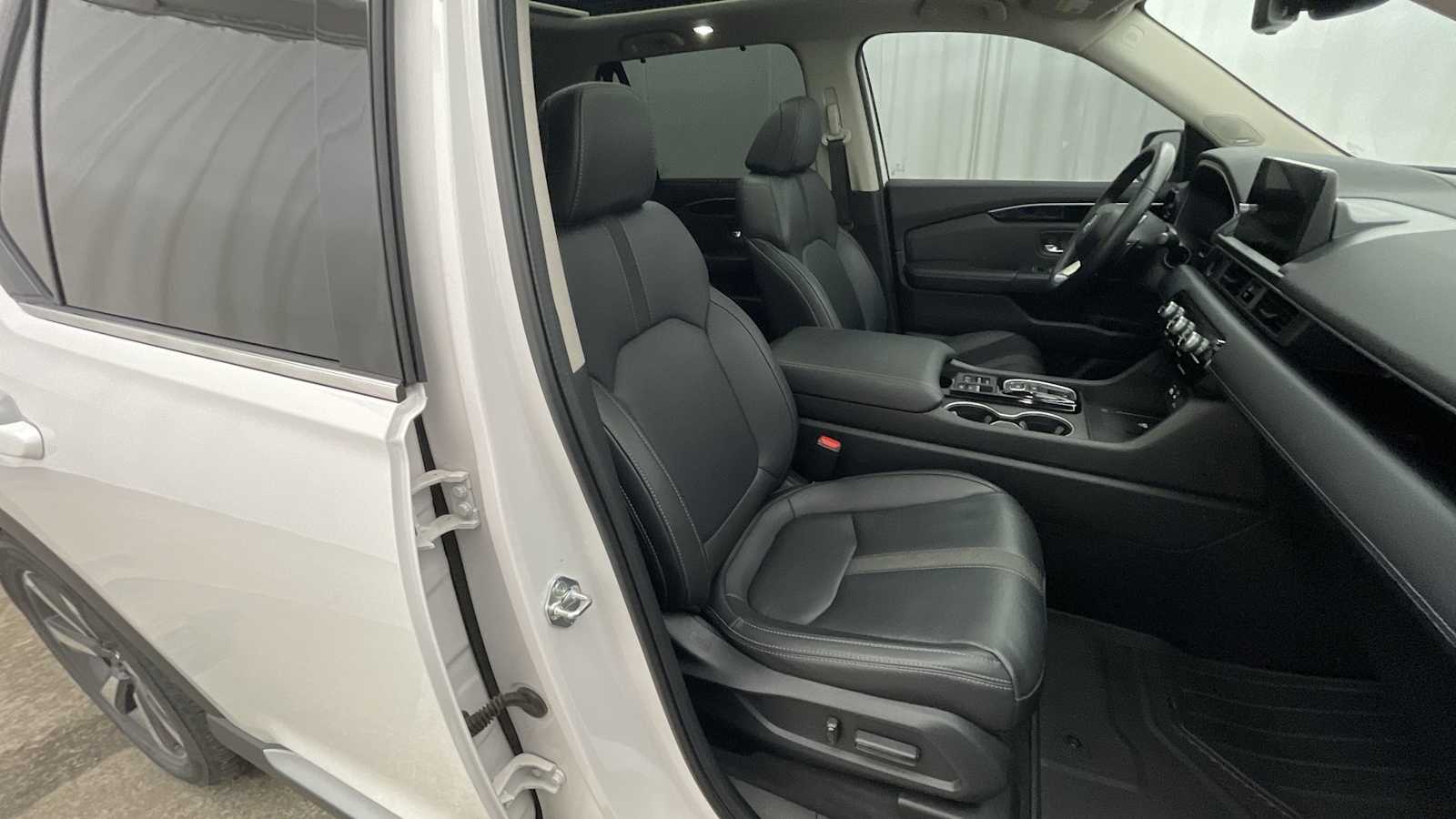 Thumbnail: 2024 Honda Pilot - 14