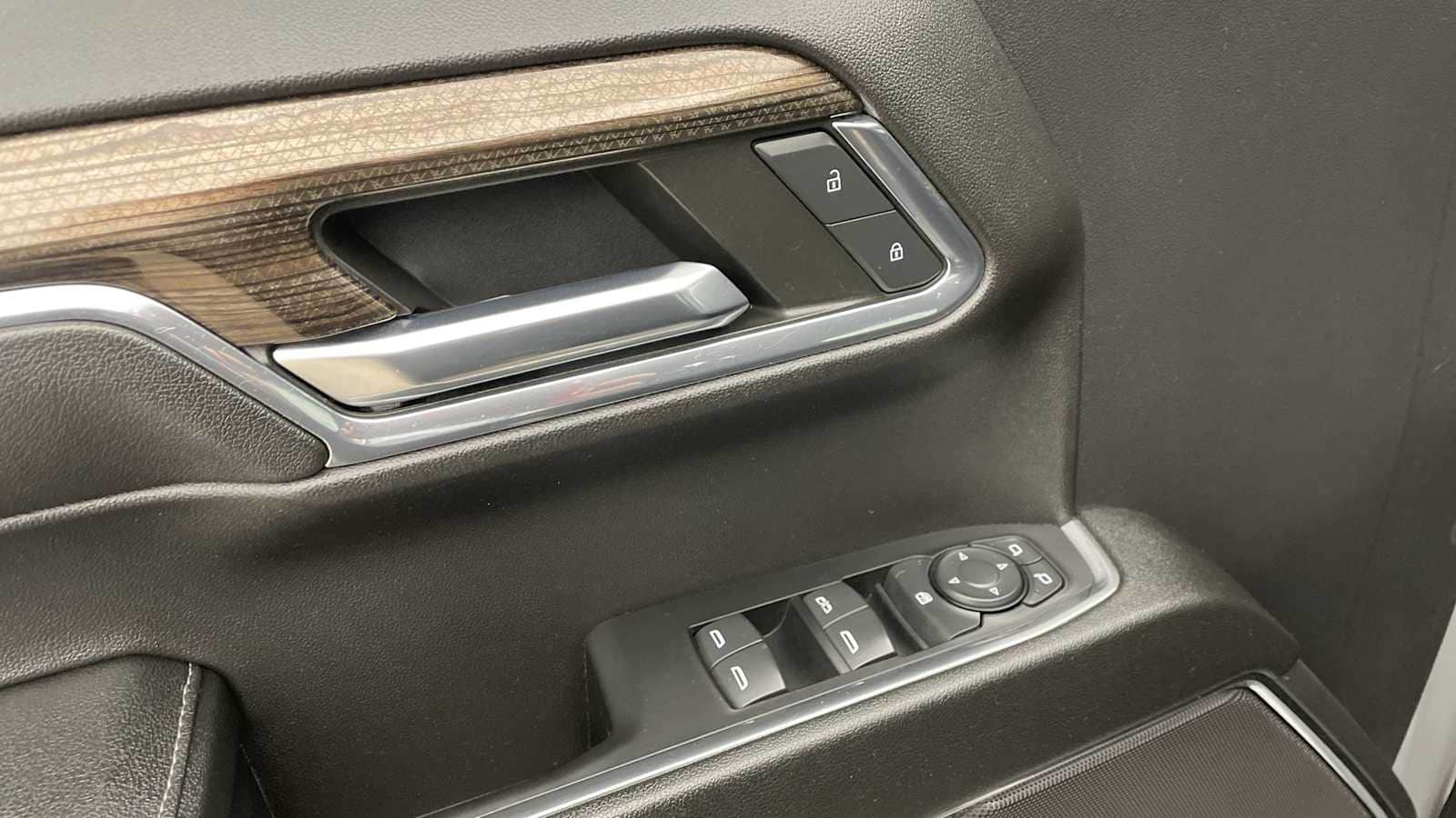 Thumbnail: 2024 Chevrolet Silverado 1500 - 7