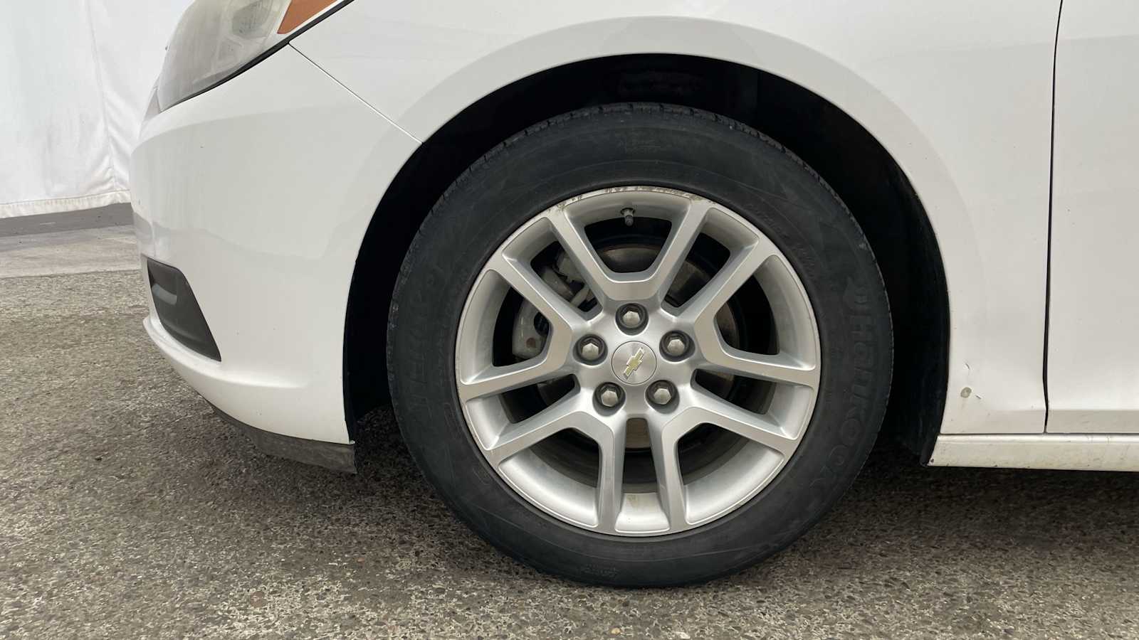 Thumbnail: 2014 Chevrolet Malibu - 12