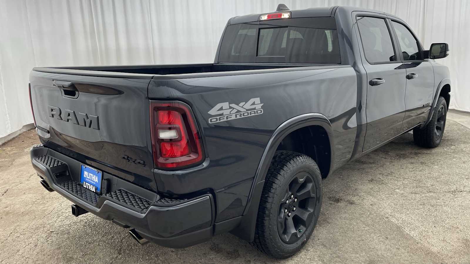 Thumbnail: 2026 RAM 1500 - 32