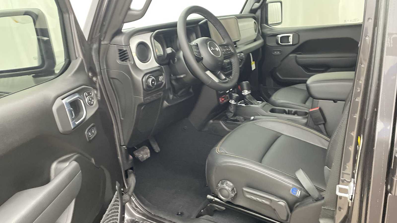 Thumbnail: 2026 Jeep Wrangler - 2