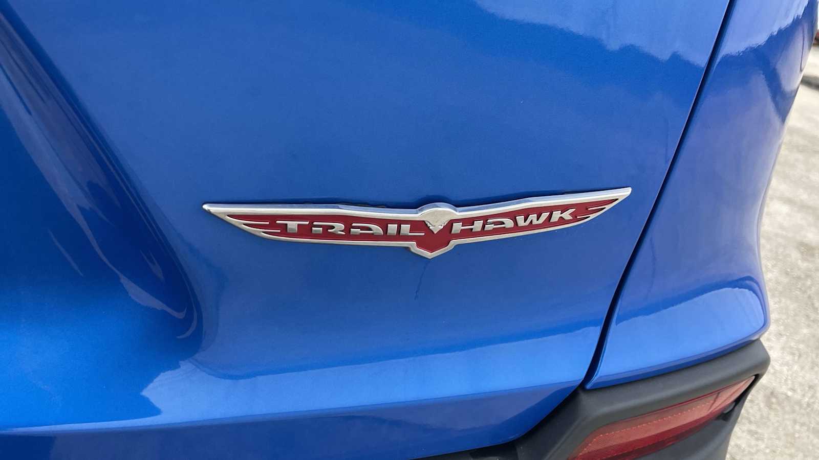 Thumbnail: 2019 Jeep Cherokee - 24