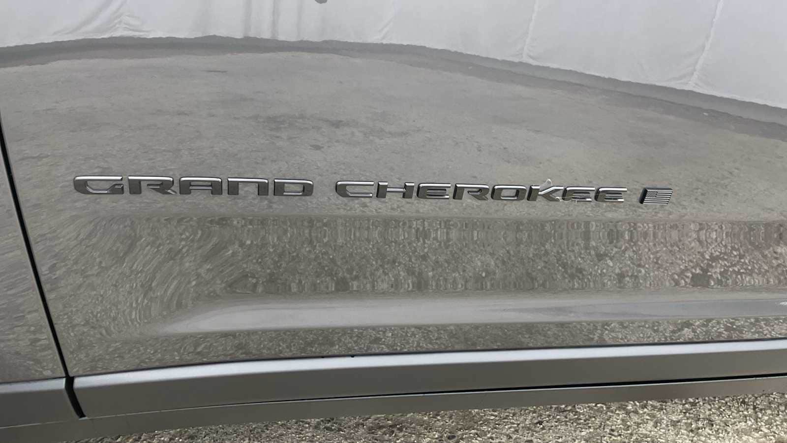 Thumbnail: 2025 Jeep Grand Cherokee - 43