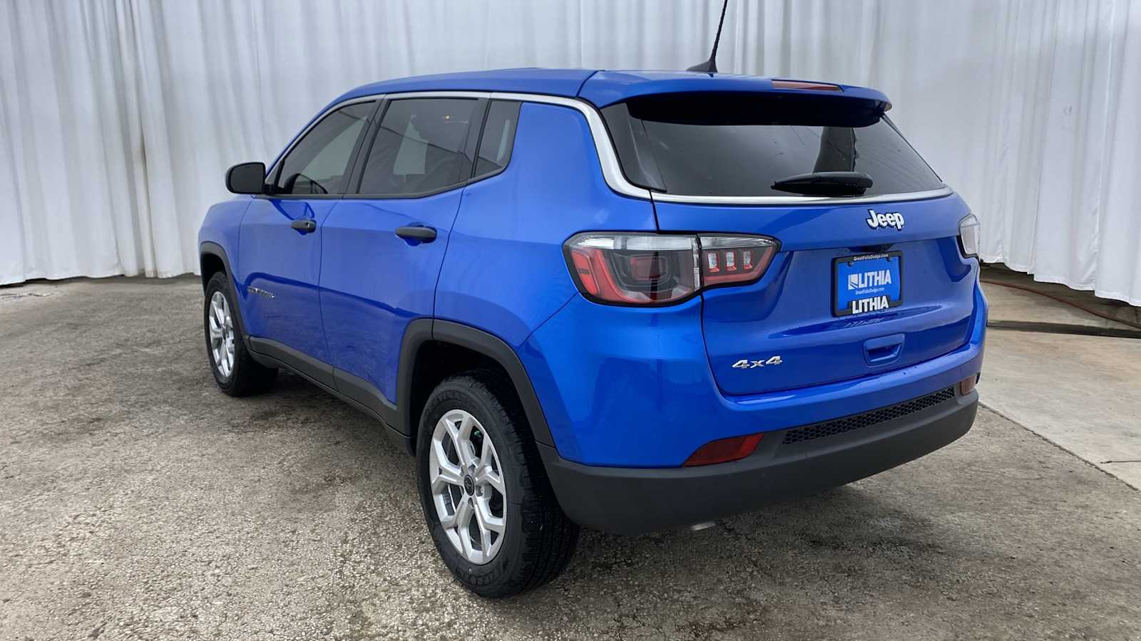 Thumbnail: 2025 Jeep Compass - 29