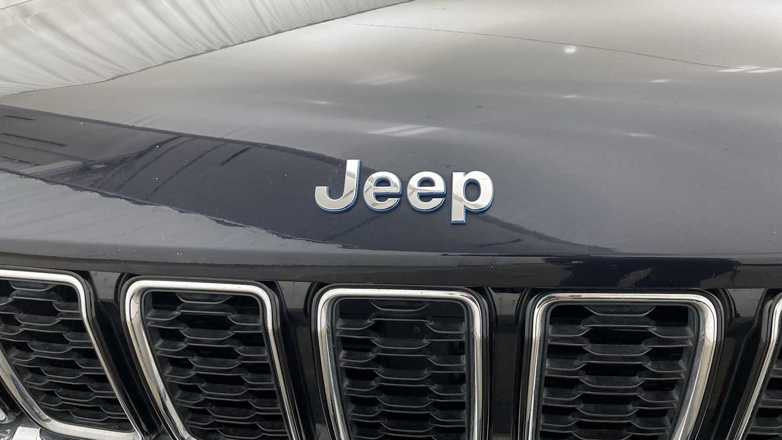 Thumbnail: 2022 Jeep Grand Cherokee - 42