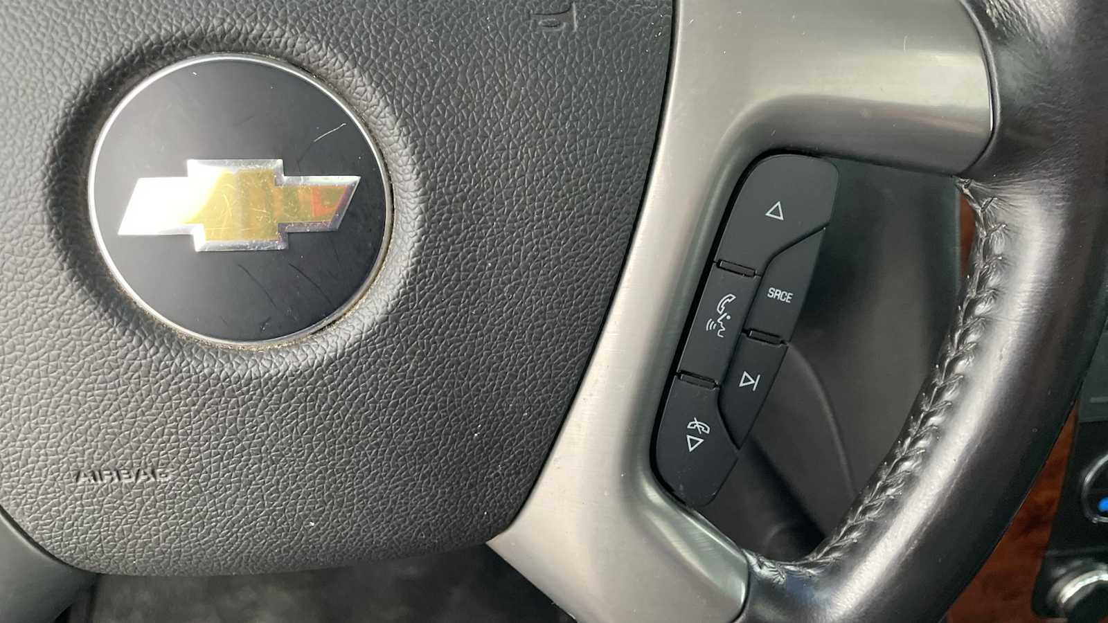 Thumbnail: 2014 Chevrolet Suburban - 15