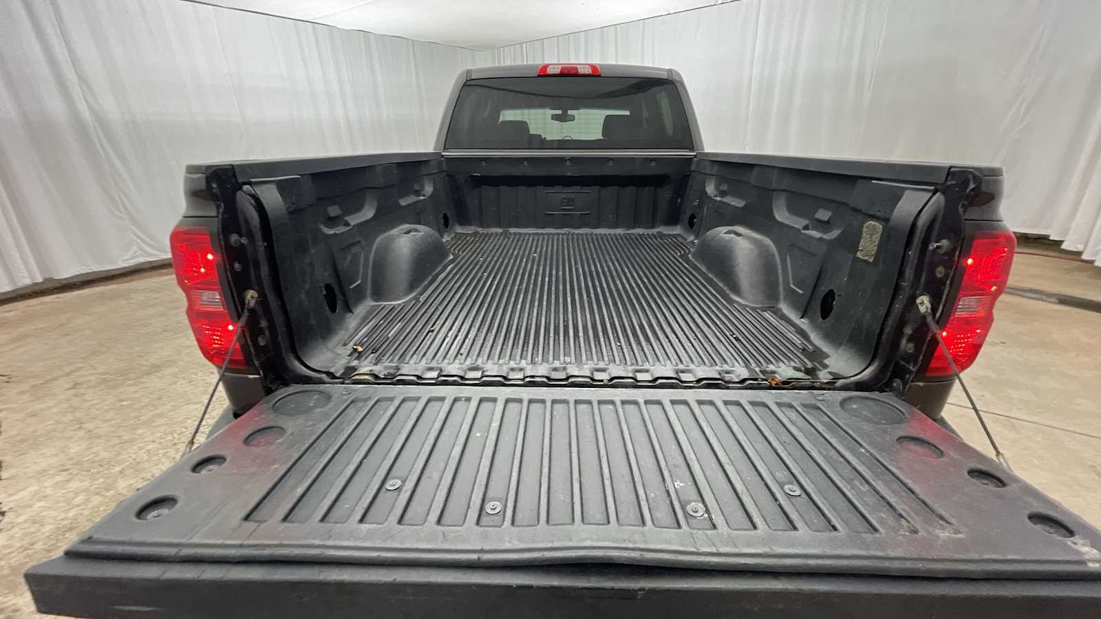 Thumbnail: 2014 Chevrolet Silverado 1500 - 29