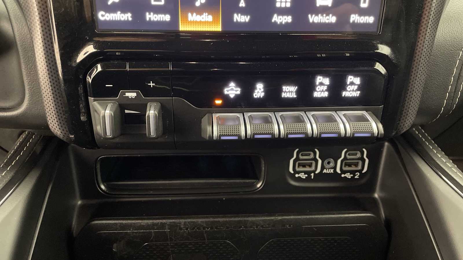 Thumbnail: 2022 RAM 1500 - 22