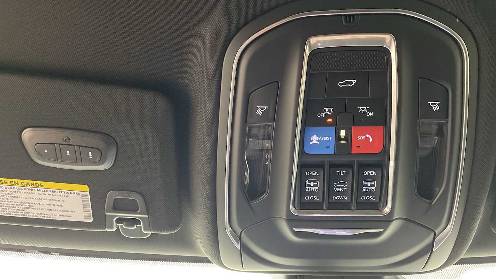 Thumbnail: 2025 Jeep Grand Cherokee - 26