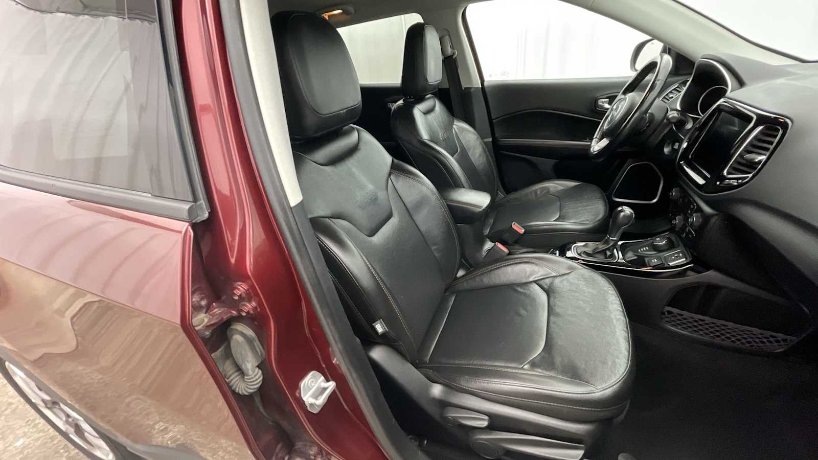 Thumbnail: 2021 Jeep Compass - 10