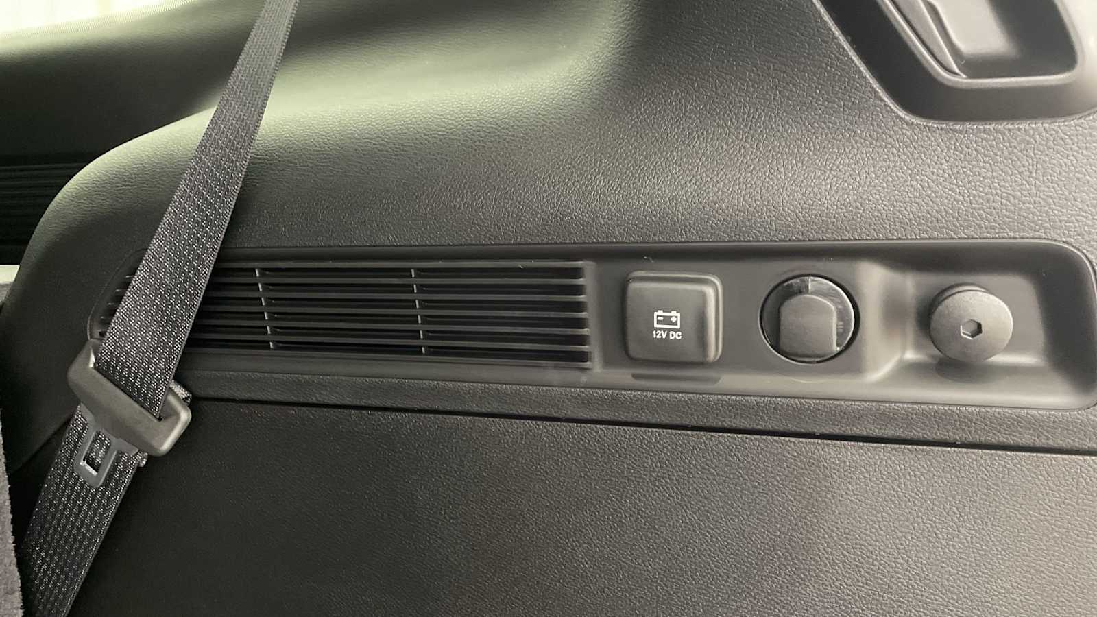 Thumbnail: 2025 Jeep Wagoneer - 27