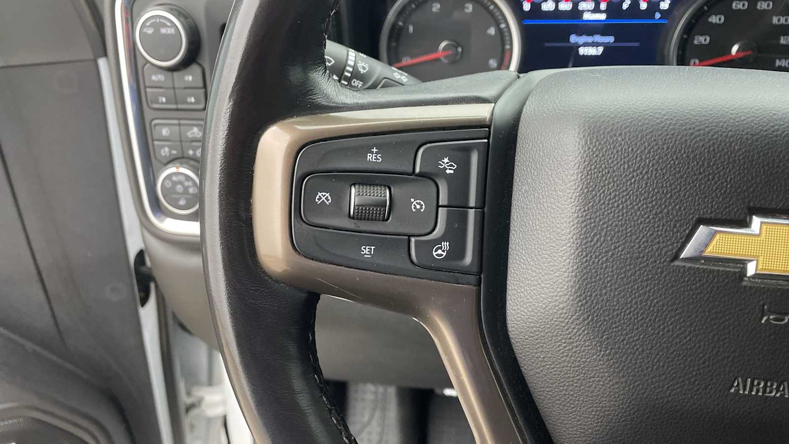 Thumbnail: 2022 Chevrolet Silverado 3500 - 14